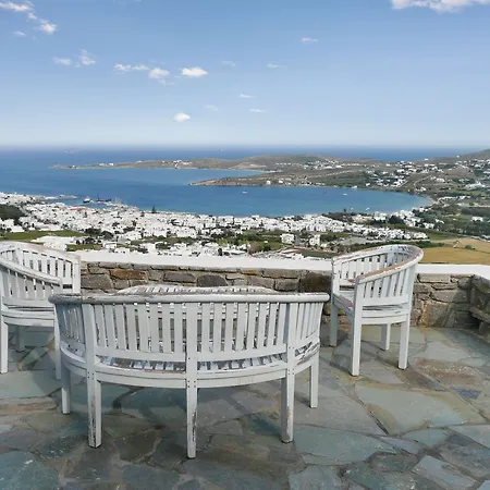 Cycladic-style On With 3 Bedrooms, Sunny Terrace, Shared S Páros